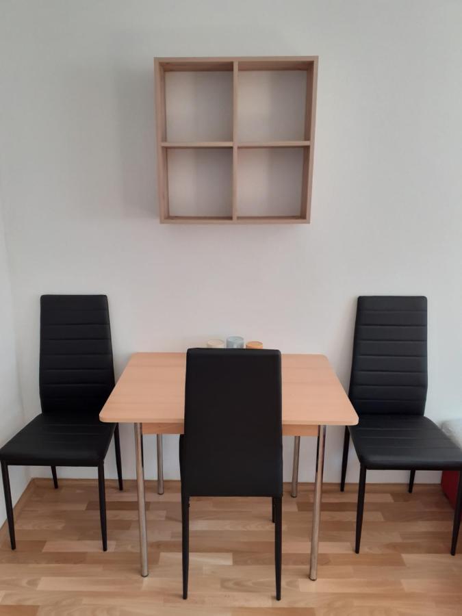 Penzion Fontana Mikulov Bagian luar foto