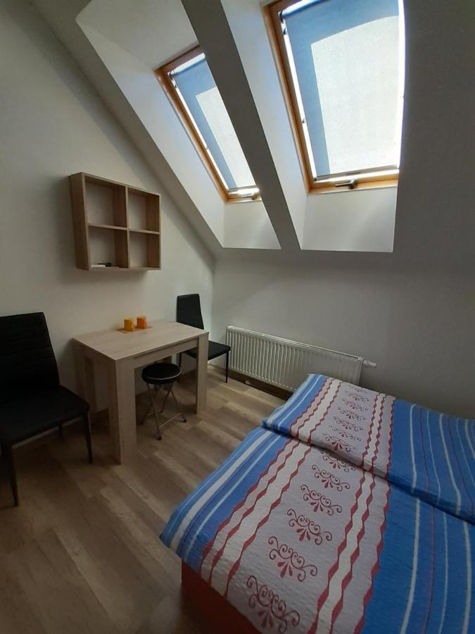 Penzion Fontana Mikulov Bagian luar foto