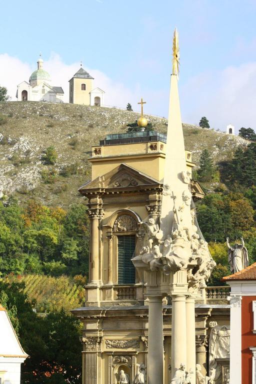 Penzion Fontana Mikulov Bagian luar foto