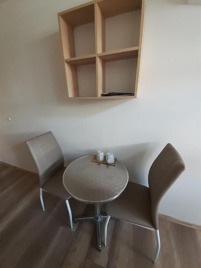 Penzion Fontana Mikulov Bagian luar foto
